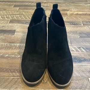 Tom’s wedge booties. Black. Size 10